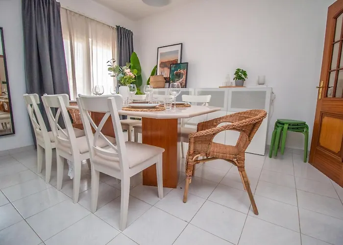 Villa Close To Golf, Beaches, Quinta Lago, Vale Lobo, Quarteira And Vilamoura